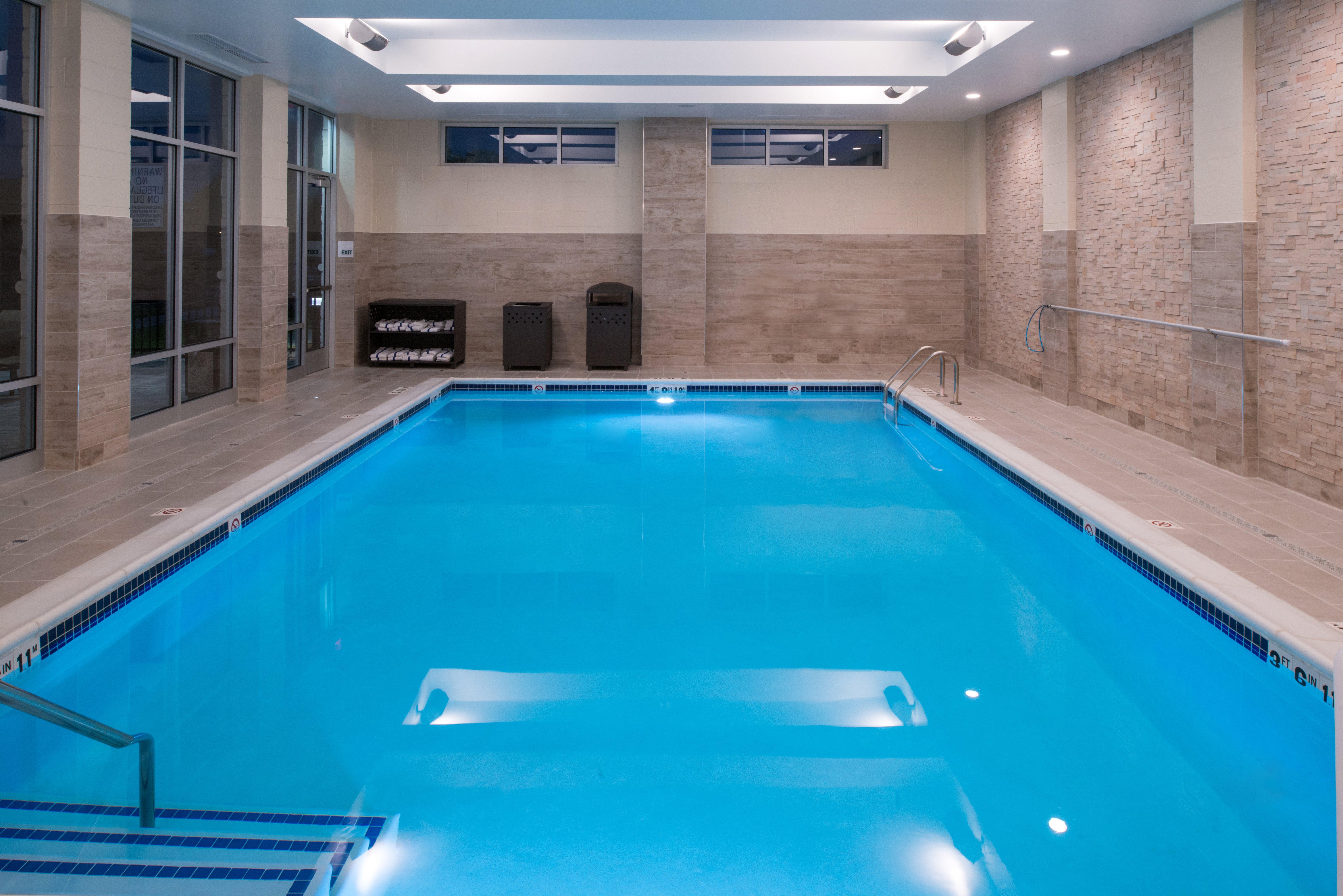 Holiday Inn & Suites - Farmington Hills - Detroit Nw By Ihg Eksteriør bilde