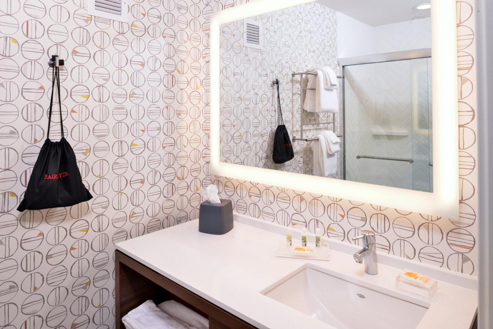 Holiday Inn & Suites - Farmington Hills - Detroit Nw By Ihg Eksteriør bilde