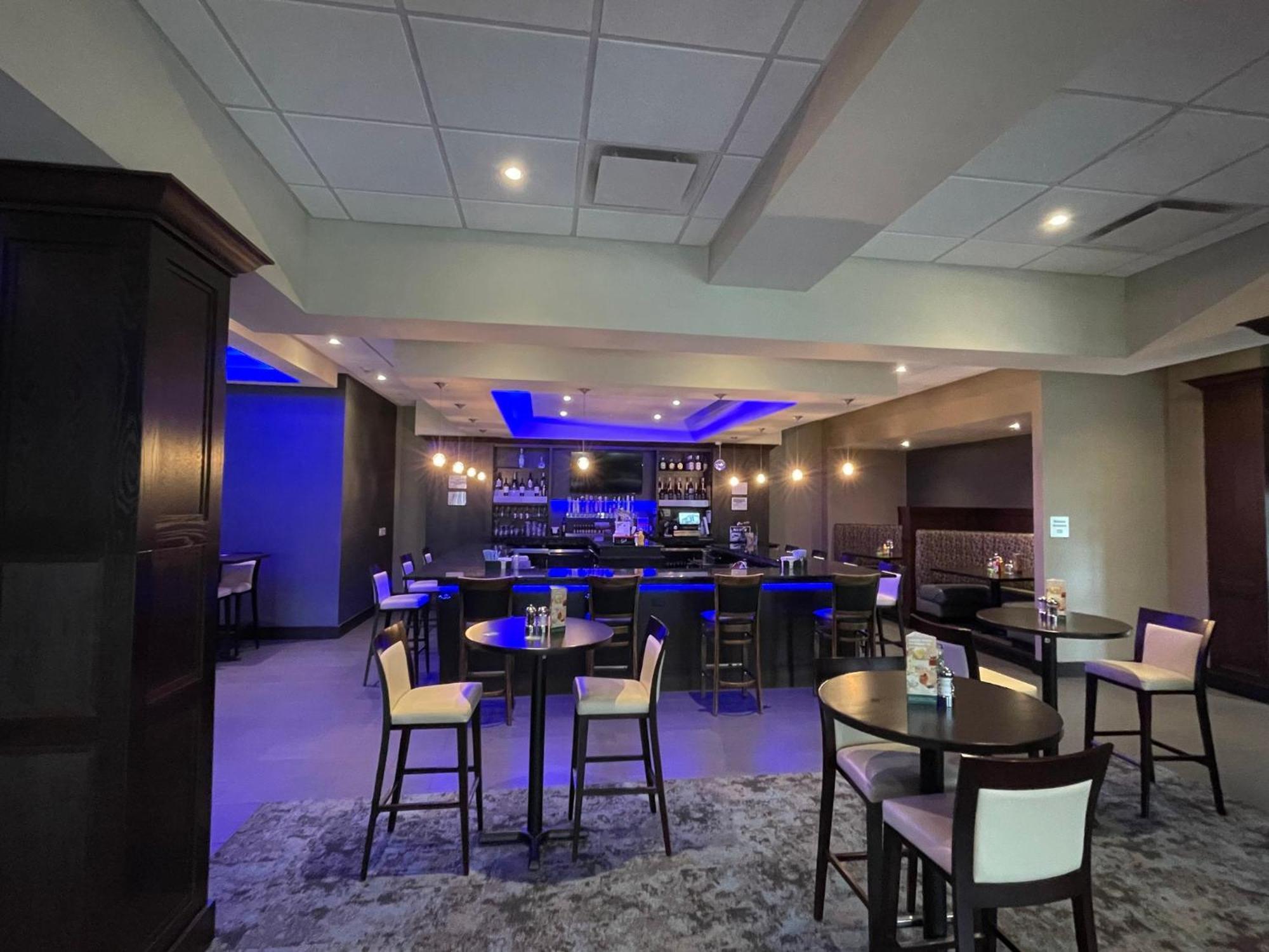Holiday Inn & Suites - Farmington Hills - Detroit Nw By Ihg Eksteriør bilde
